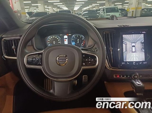 Volvo V90 Cross Country T5 Pro AWD 2019 — фото 6