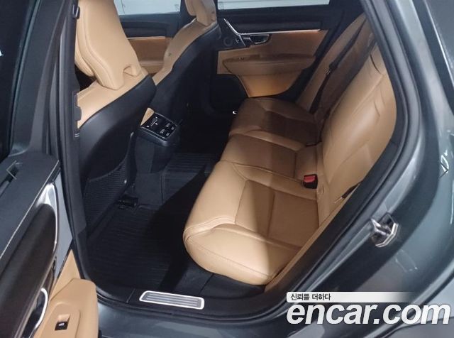 Volvo V90 Cross Country T5 Pro AWD 2019 — фото 16