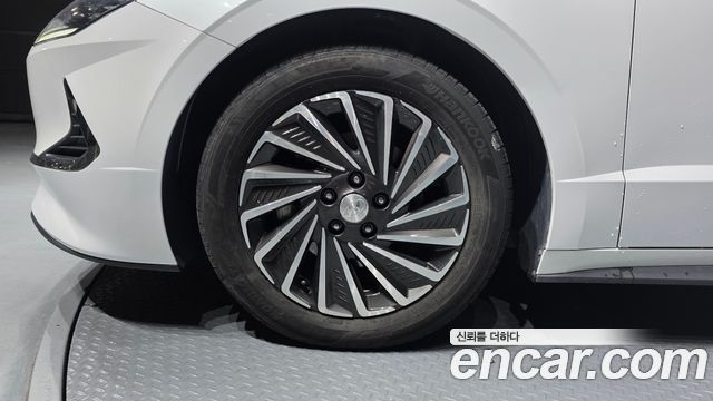 Hyundai Sonata Hybrid (DN8) Premium Plus 2023 — фото 5