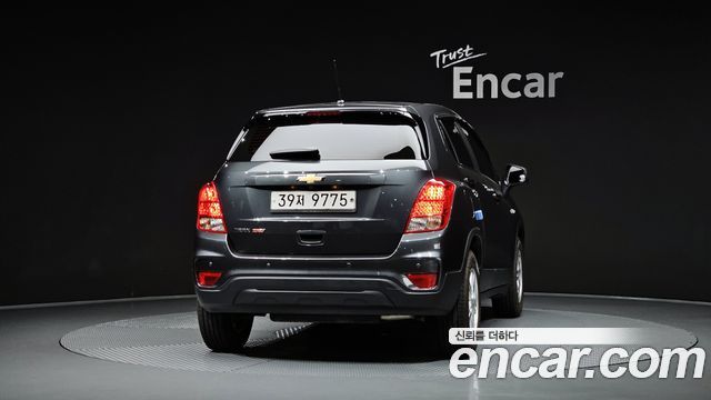 Chevrolet Trax 1.4 LS Deluxe 2018 — фото 4
