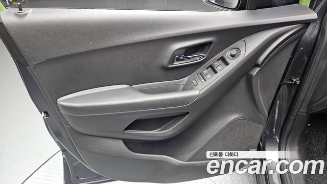 Chevrolet Trax 1.4 LS Deluxe 2018 — фото 24