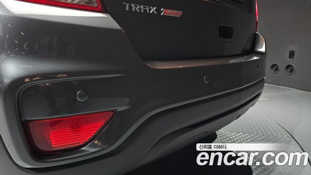 Chevrolet Trax 1.4 LS Deluxe 2018 — фото 29