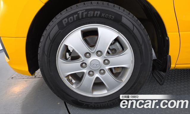 Hyundai Grand Starex School Bus LPi 2020 — фото 5