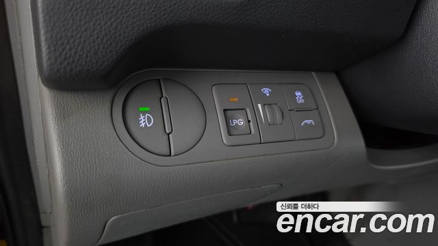 Hyundai Grand Starex School Bus LPi 2020 — фото 27