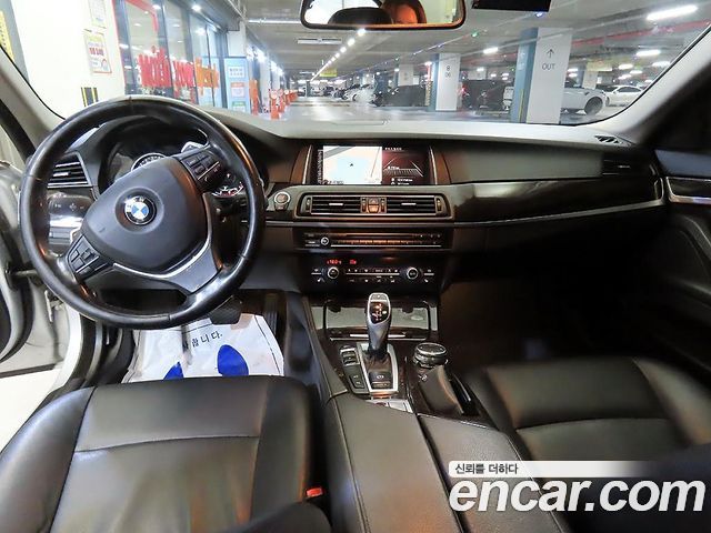 BMW 5 Series (F10) 528i 2016 — фото 10
