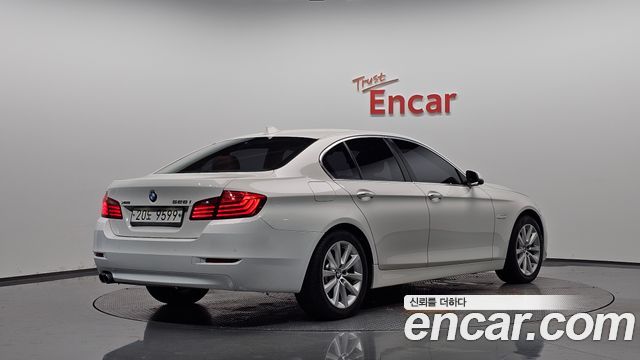 BMW 5 Series (F10) 528i xDrive 2015 — фото 2