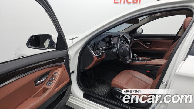BMW 5 Series (F10) 528i xDrive 2015 — фото 10