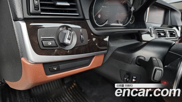 BMW 5 Series (F10) 528i xDrive 2015 — фото 17