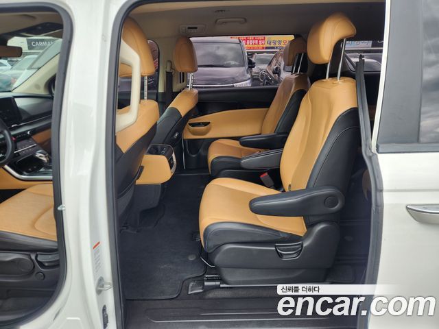 Kia Carnival (IV) Gasoline 9-Seater Prestige 2023 — фото 17