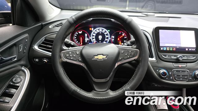 Chevrolet Malibu 2.0 Turbo Premier Special 2019 — фото 13