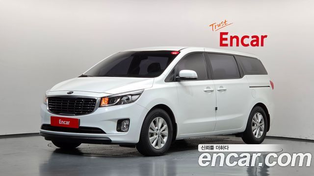 Kia Carnival 11-seater Deluxe