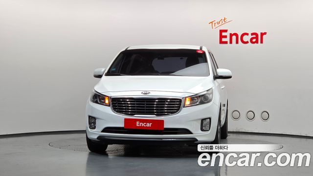 Kia Carnival 11-seater Deluxe 2015 — фото 3