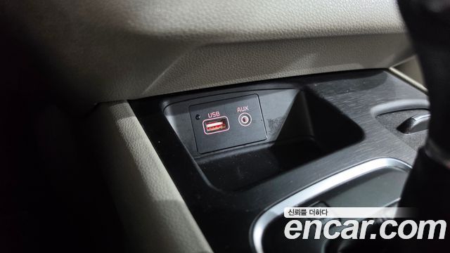 Kia Carnival 11-seater Deluxe 2015 — фото 12