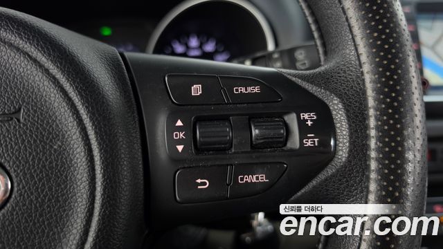 Kia Carnival 11-seater Deluxe 2015 — фото 16
