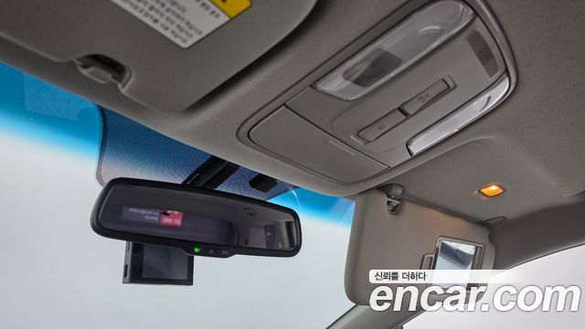 Kia Carnival 11-seater Deluxe 2015 — фото 20