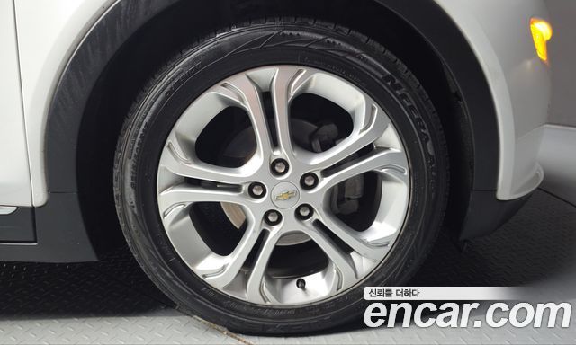 Chevrolet Bolt EV EV LT DLX 2019 — фото 27