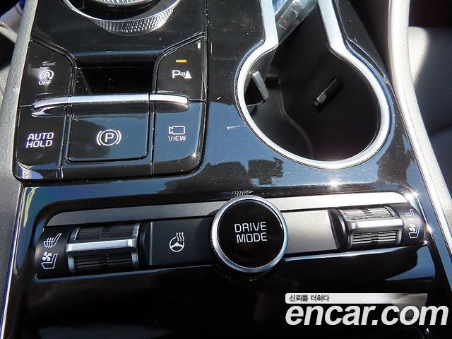 Kia K5 (III) 2.0 Prestige 2023 — фото 16