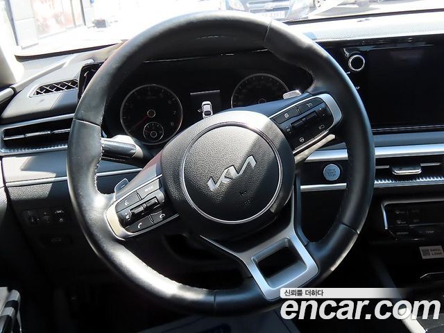 Kia K5 (III) 2.0 Prestige 2023 — фото 20