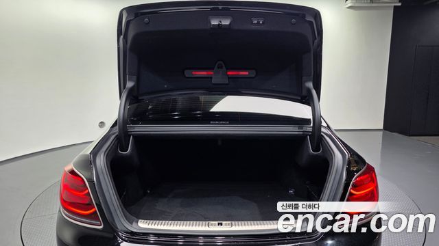 Kia K9 3.8 GDI AWD PlatinumⅡ 2019 — фото 20