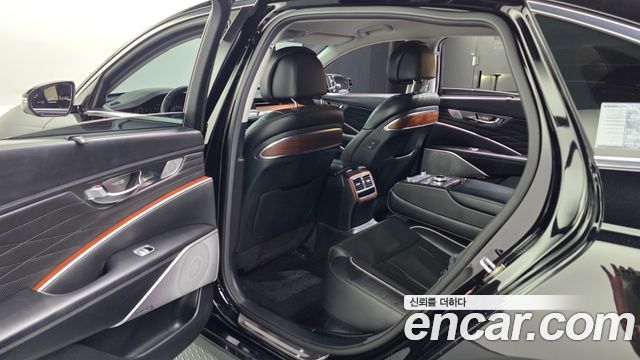 Kia K9 3.8 GDI AWD PlatinumⅡ 2019 — фото 26