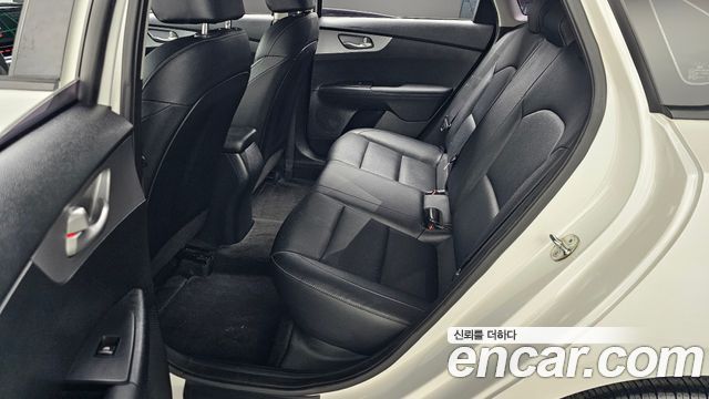 Kia K3 (II) 1.6 Trendy 2023 — фото 11
