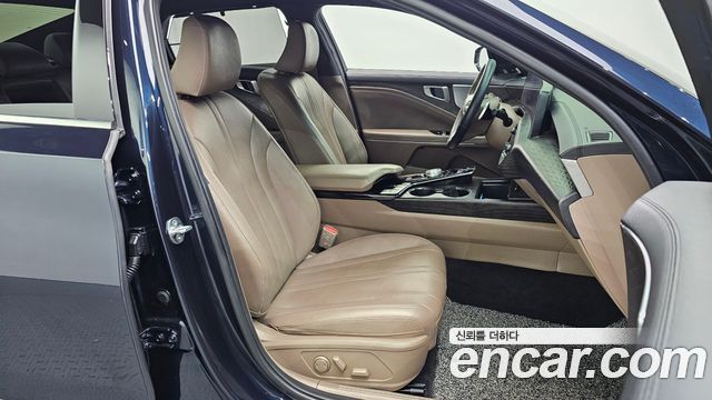 Kia K8 2.5 Gasoline 2WD Noblesse 2022 — фото 26