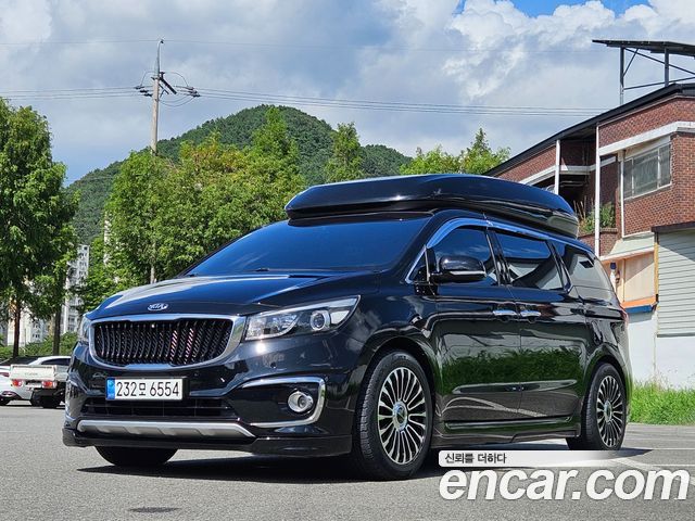Kia Carnival 9-seater Hi-Limousine Prestige