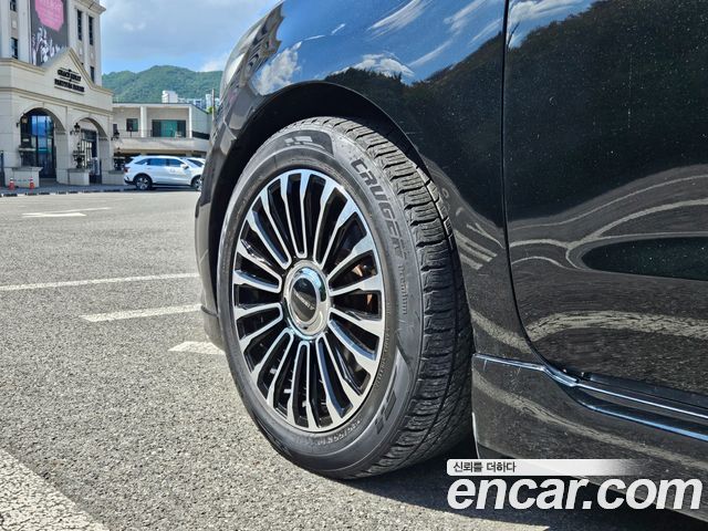 Kia Carnival 9-seater Hi-Limousine Prestige 2015 — фото 5