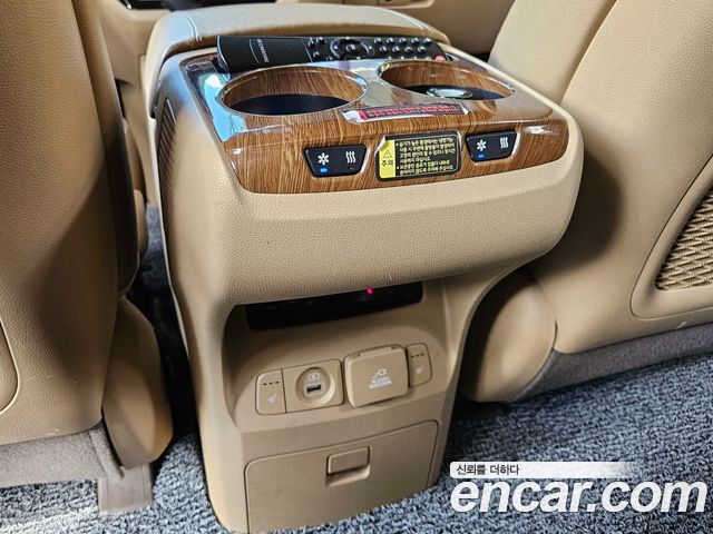 Kia Carnival 9-seater Hi-Limousine Prestige 2015 — фото 19