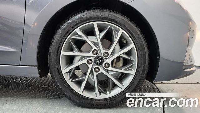 Hyundai Avante (AD) 1.6 Style 2019 — фото 21