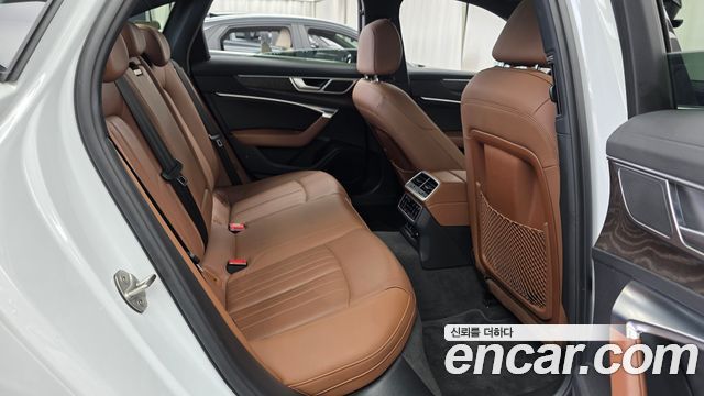 Audi A6 (C8) 45 TFSI Quattro Premium 2022 — фото 12