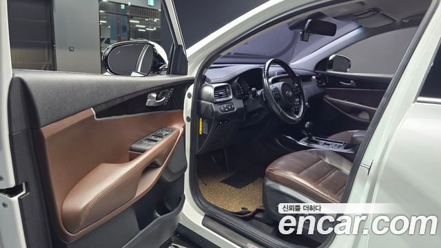 Kia Sorento Diesel 2.2 2WD Noblesse Special 2017 — фото 10