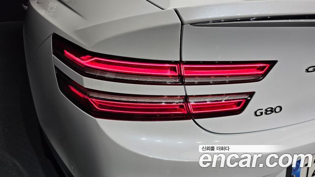 Genesis G80 (RG3) Gasoline 2.5 Turbo AWD 2025 — фото 23