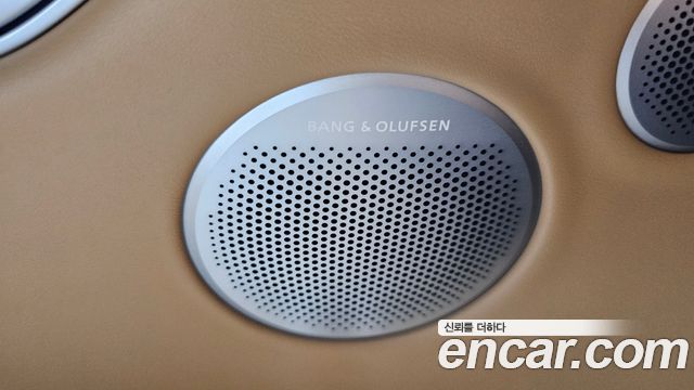 Genesis G80 (RG3) Gasoline 2.5 Turbo AWD 2025 — фото 30