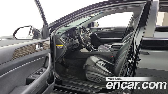 Hyundai Sonata (LF) 2.0 Smart 2015 — фото 10