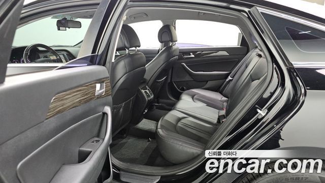 Hyundai Sonata (LF) 2.0 Smart 2015 — фото 11
