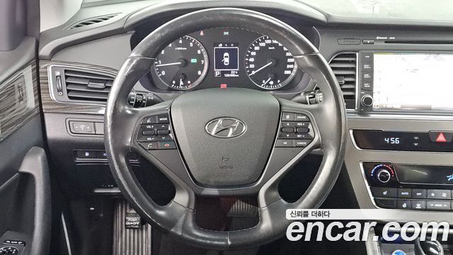 Hyundai Sonata (LF) 2.0 Smart 2015 — фото 14