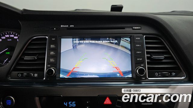 Hyundai Sonata (LF) 2.0 Smart 2015 — фото 16