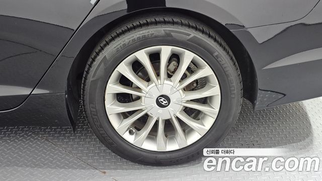 Hyundai Sonata (LF) 2.0 Smart 2015 — фото 21