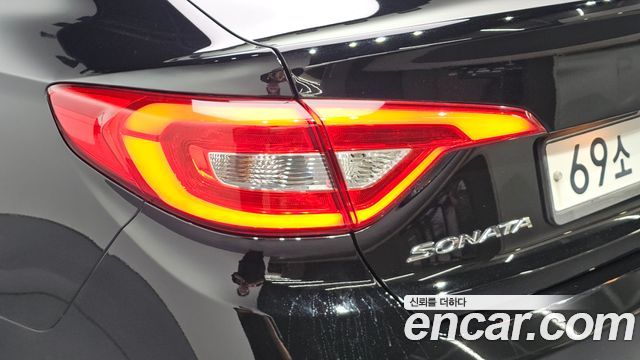 Hyundai Sonata (LF) 2.0 Smart 2015 — фото 23