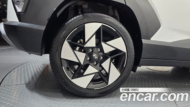 Hyundai Kona (SX2) Gasoline 1.6 Turbo 2WD Premium 2023 — фото 5