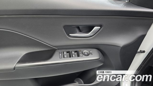 Hyundai Kona (SX2) Gasoline 1.6 Turbo 2WD Premium 2023 — фото 29