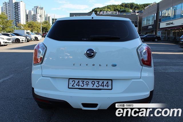 KG Mobility (SsangYong) Tivoli Diesel TX 2WD 2016 — фото 5