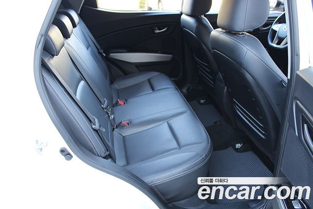 KG Mobility (SsangYong) Tivoli Diesel TX 2WD 2016 — фото 15