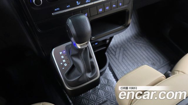 Hyundai Staria L3.5 Cargo 3-Seater Modern 2026 — фото 9