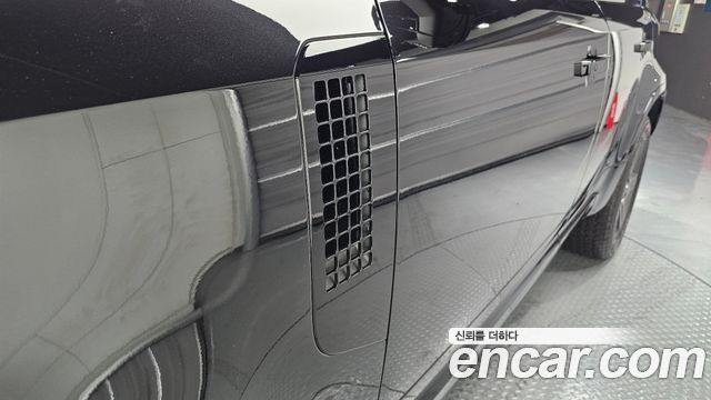 Land Rover Defender (L663) 110 D250 X-Dynamic SE 2026 — фото 20