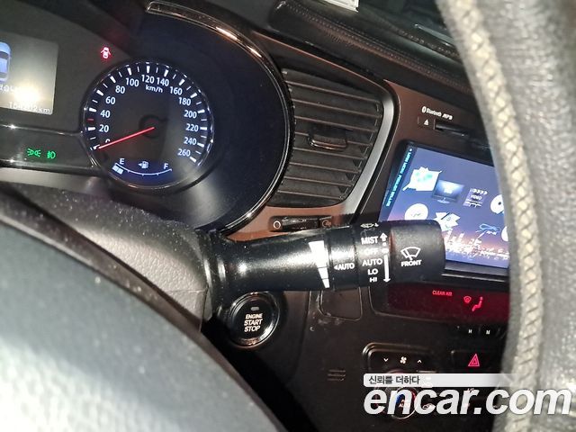 Kia K5 2.4 GDI Prestige 2011 — фото 21