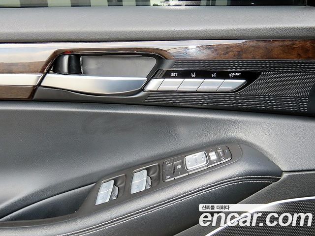 Genesis G90 3.8 AWD Premium Luxury 2019 — фото 16