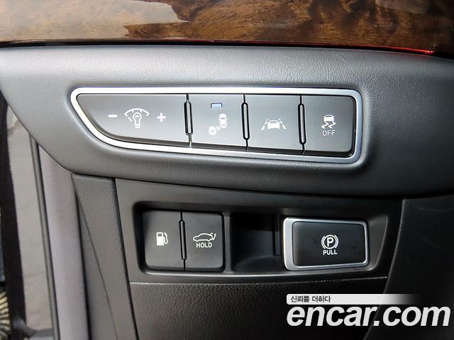 Genesis G90 3.8 AWD Premium Luxury 2019 — фото 17