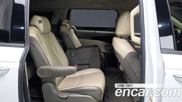 Kia Carnival (IV) Diesel 11-Seater Noblesse 2023 — фото 11